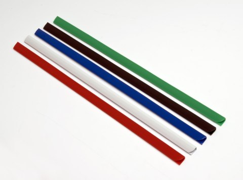 Grzbiety wsuwane DOTTS 15 mm czarne, opakowanie 50 szt. Grzbiety wsuwane DOTTS 15 mm czarne, opakowanie 50 szt.