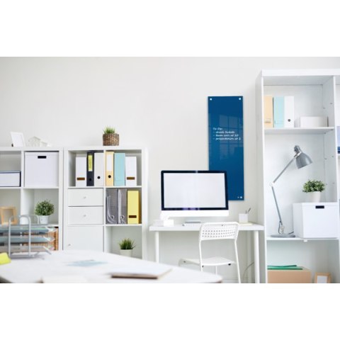 Mała podłużna szklana tablica suchościeralna Nobo Home 300x900mm, niebieska 1915608 Mała podłużna szklana tablica suchościeralna Nobo Home 300x900mm, niebieska 1915608